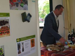 10482871_10152526130904901_2349446919734427201_n